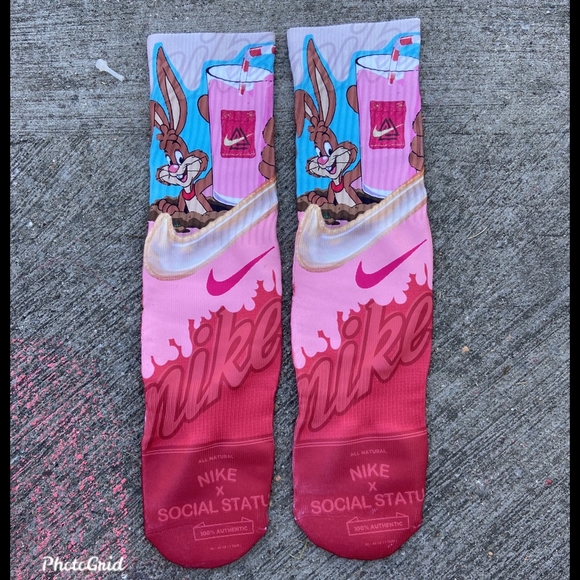 Strawberry milk dunks socks - Picture 2 of 2